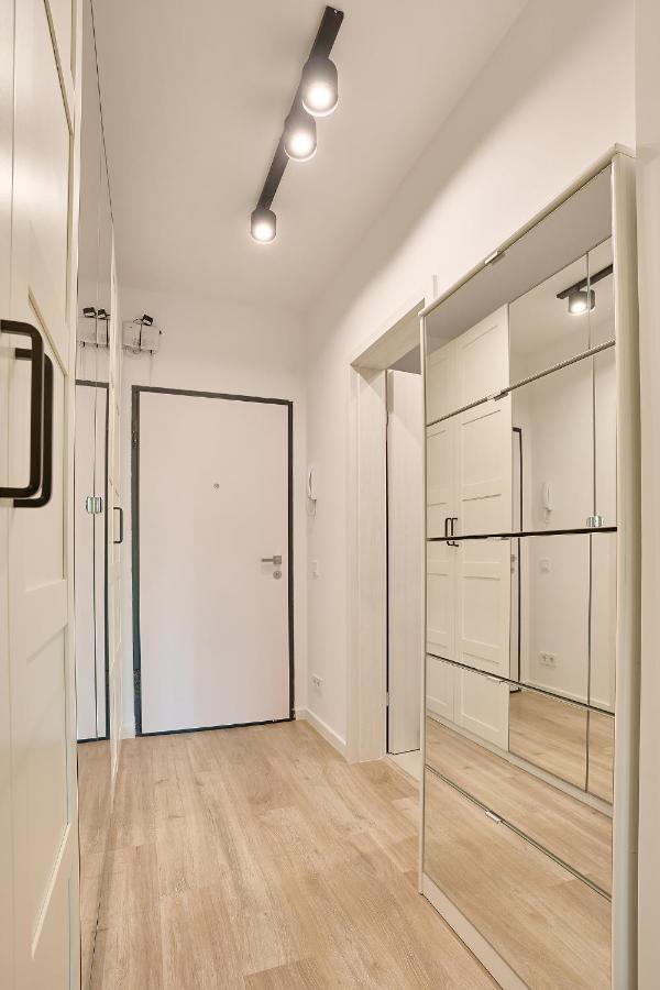 בוקרשט Moon Plaza Deluxe Studios מראה חיצוני תמונה